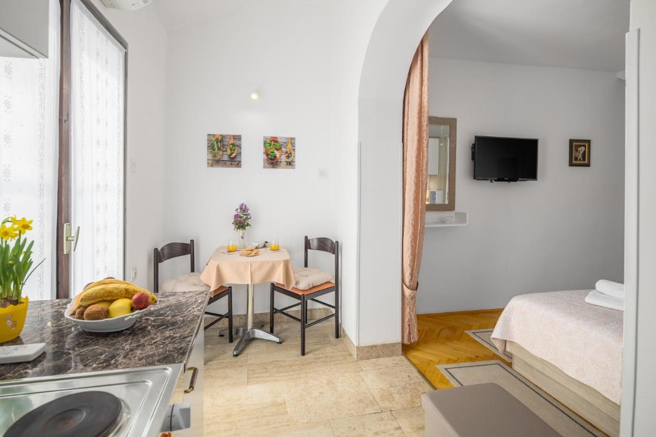 Apartments Villa Katana Пореч Экстерьер фото